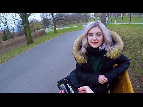 ❤️ Nilulon ang mainit na cum ng isang estranghero para sa pera - blowjob sa parke ni Eva Elfie ❌ Russian porn sa tl.teatroporno.ru ☑